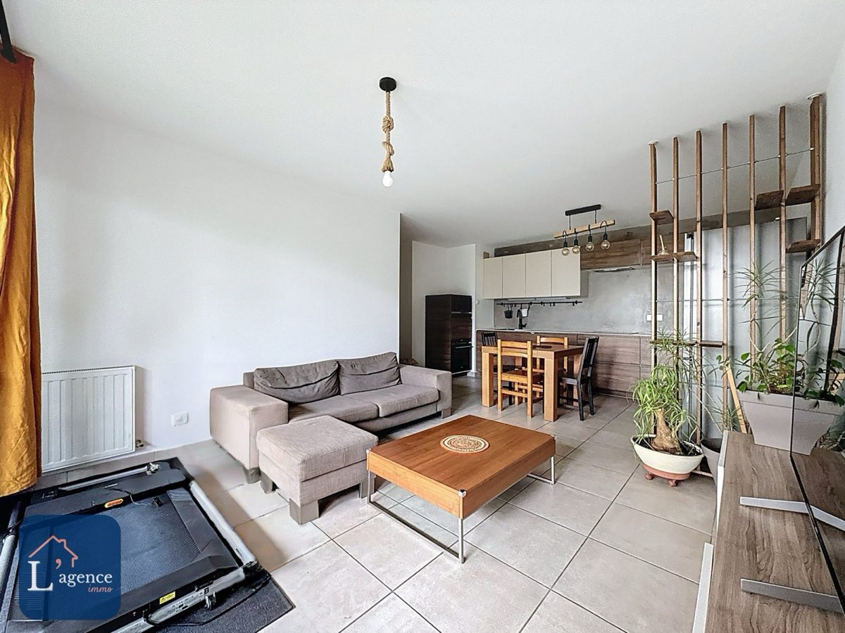 Appartement à Cessy: photo 2
