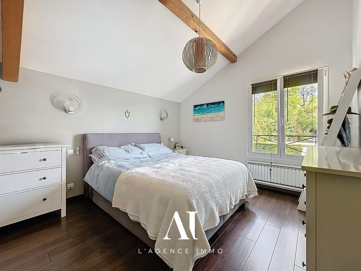 Maison Individuelle à Échenevex: photo 11