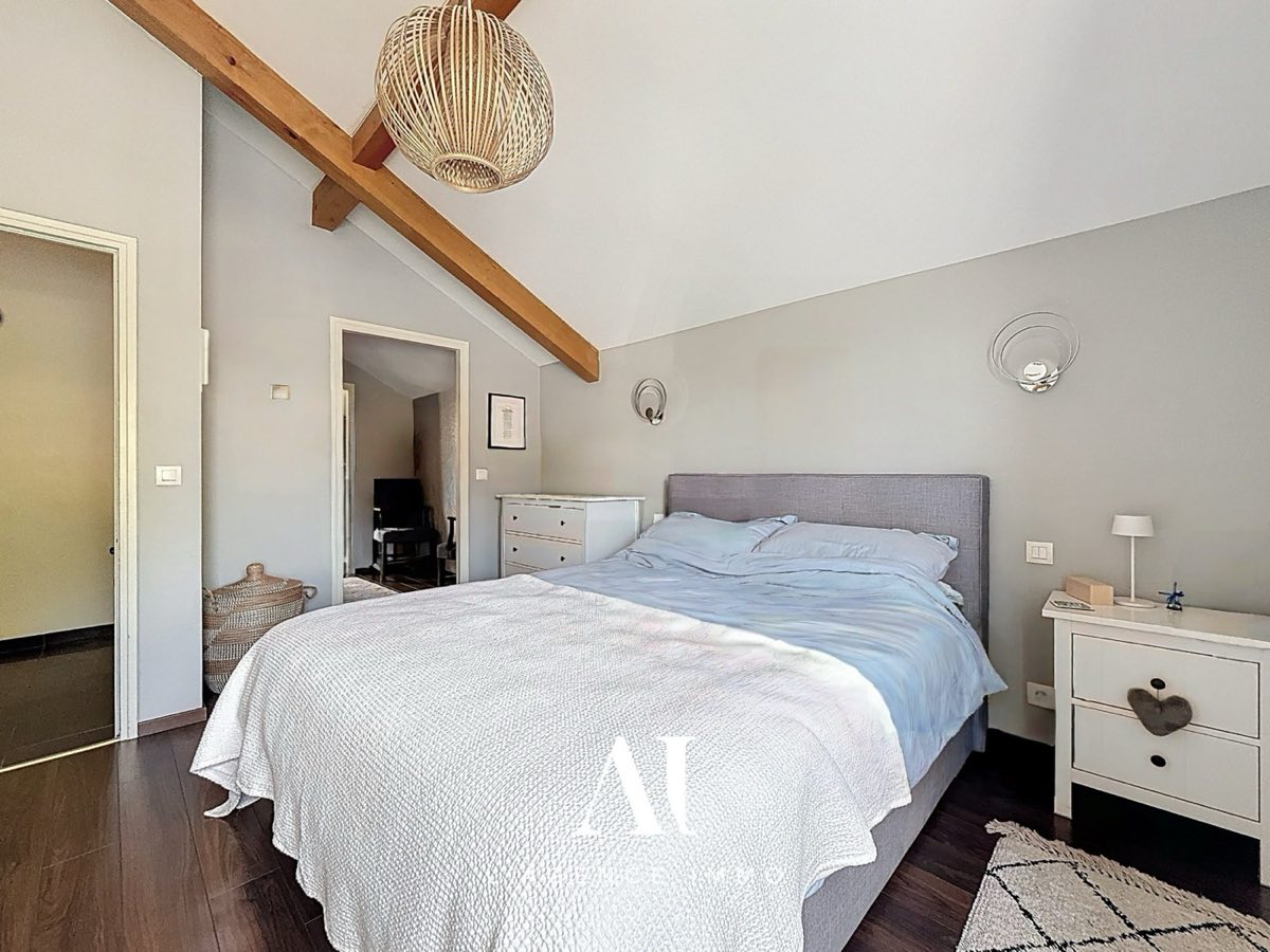 Maison Individuelle à Échenevex: photo 12